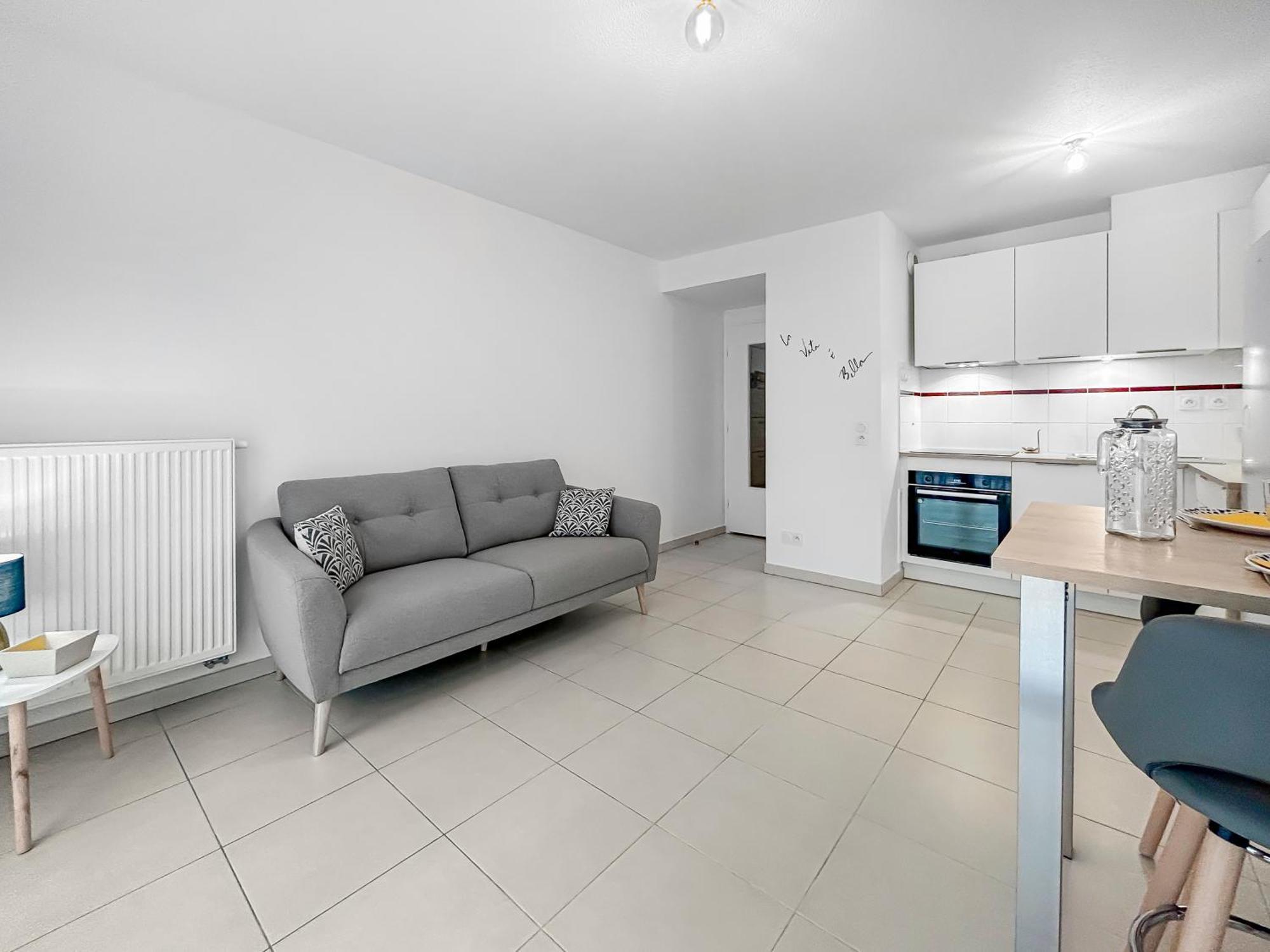 Vivez Lunel-Clim-Wifi Fibre-Parking Prive-Patio T2 Lunel (Herault) Exterior foto